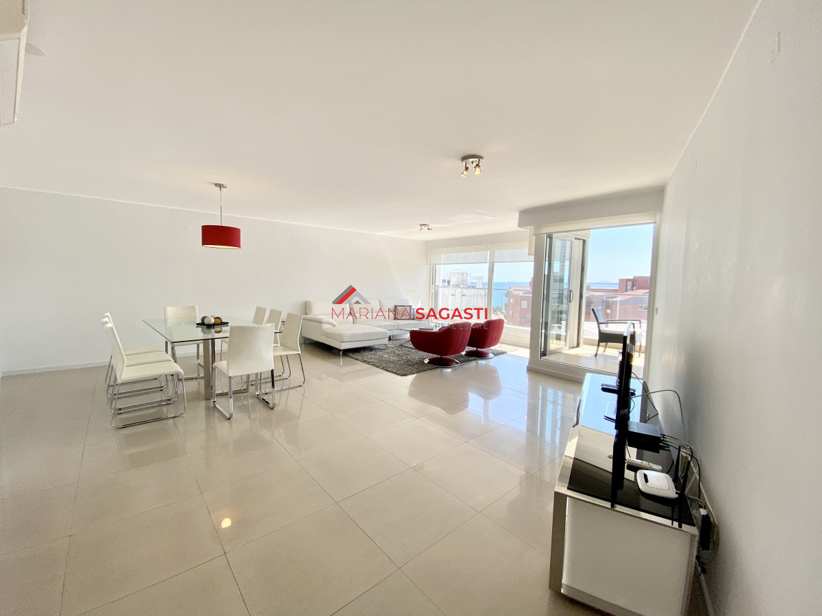 Apartamento ID.3929 - VENTA, Apartamento, 3 dormitorios, Punta del Este, Uruguay, con vista a la Mansa