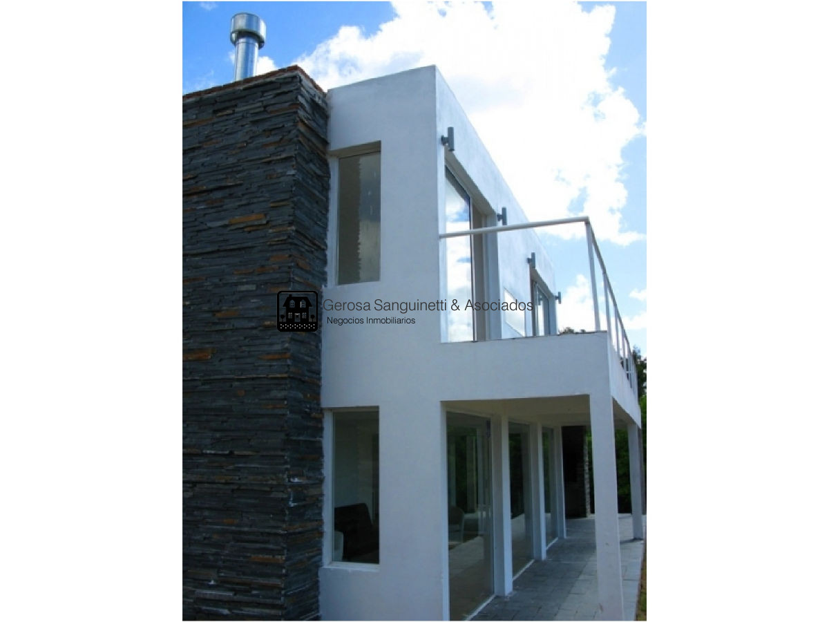 Casa ID.1679 - Casa en Punta Piedras, 3 dormitorios *