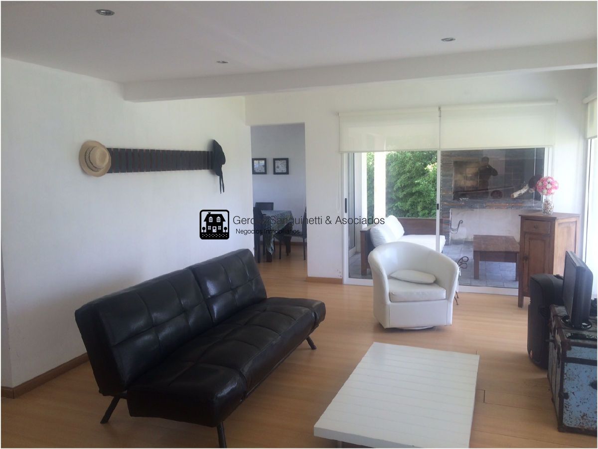 Casa ID.1679 - Casa en Punta Piedras, 3 dormitorios *