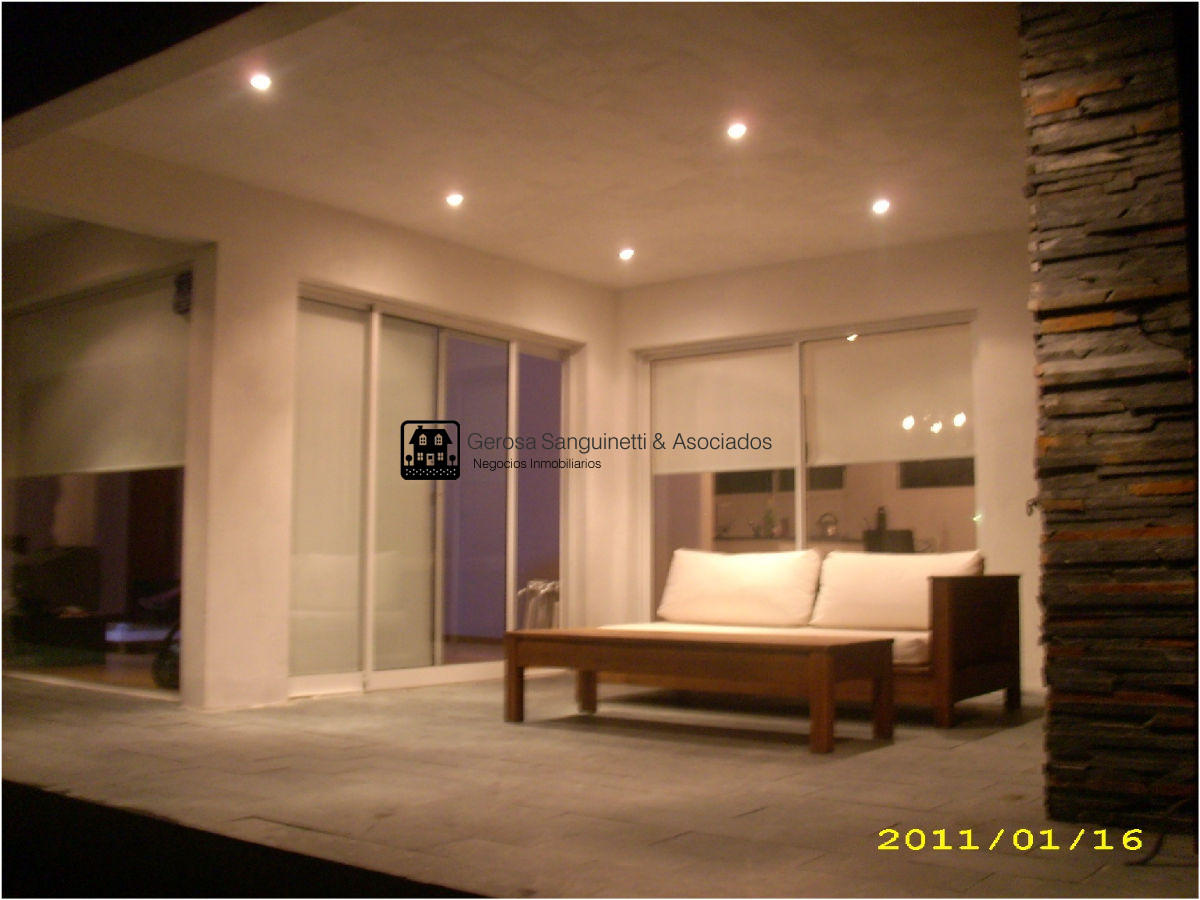 Casa ID.1679 - Casa en Punta Piedras, 3 dormitorios *