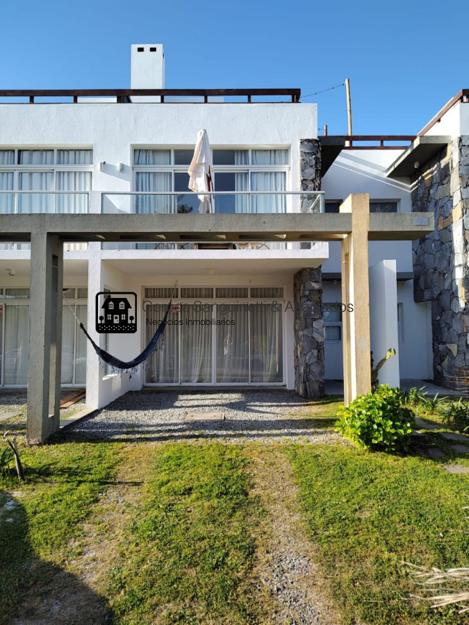 Casa ID.1683 - Casa en La Barra, 3 dormitorios *