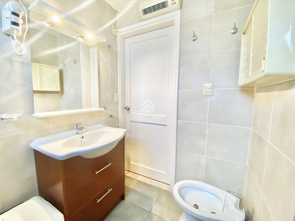 Apartamento ID.5499 - Venta apartamento 2 dormitorios Aidy Grill Punta del Este