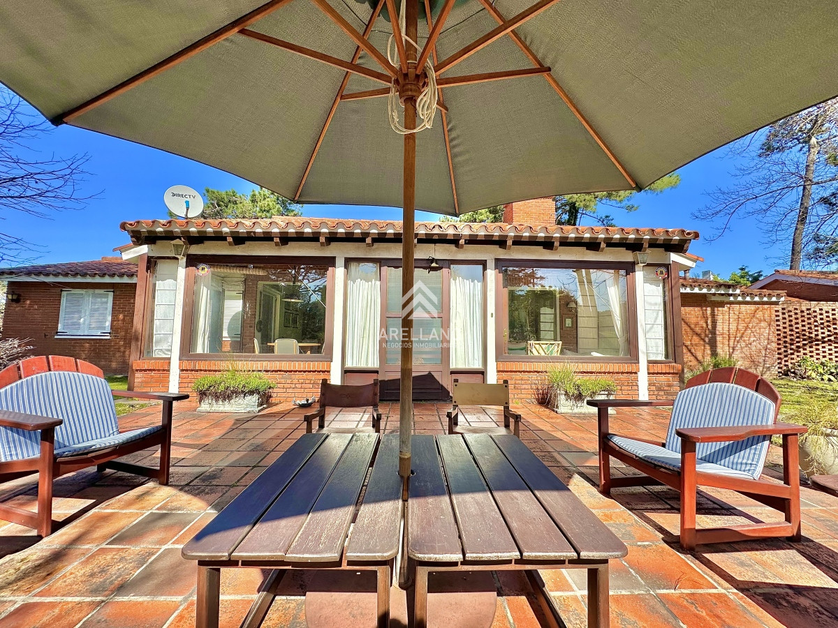 Casa ID.4041 - Venta Casa 6 dormitorios Mansa Punta del Este