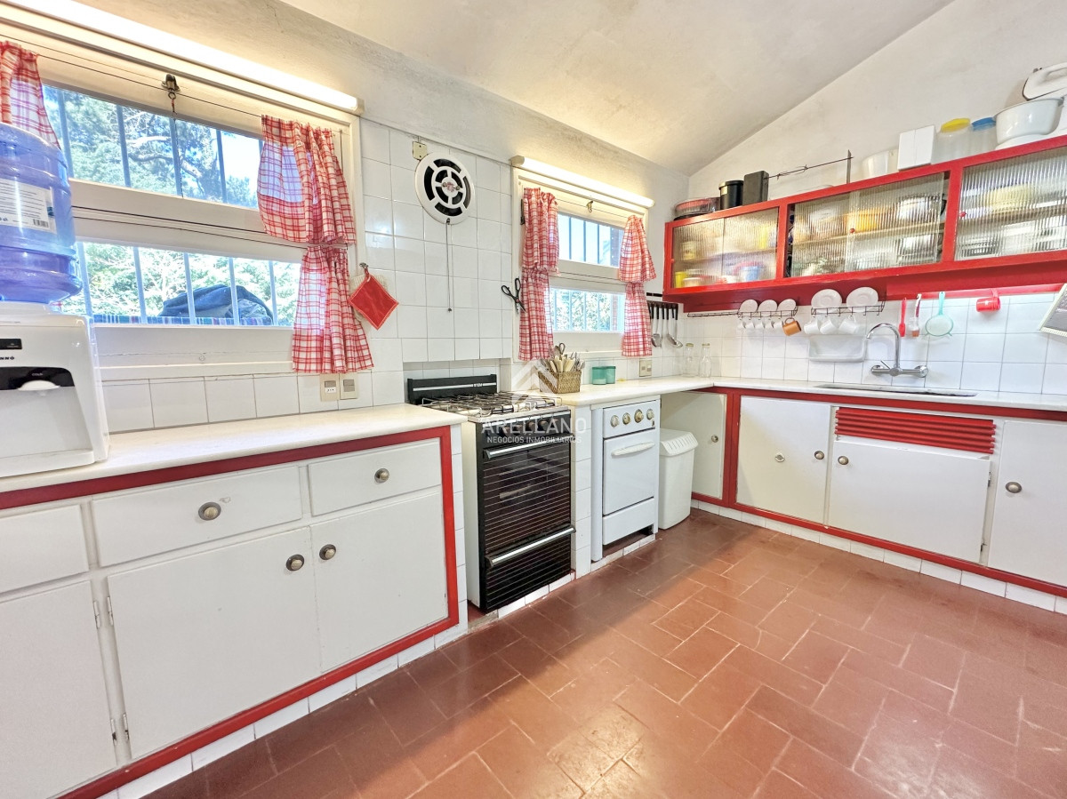 Casa ID.4041 - Venta Casa 6 dormitorios Mansa Punta del Este
