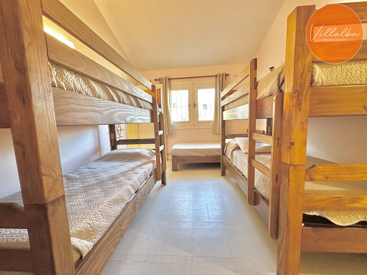 Apartamento ID.3537 - Venta Casa 6 dormitorios Mansa Punta del Este