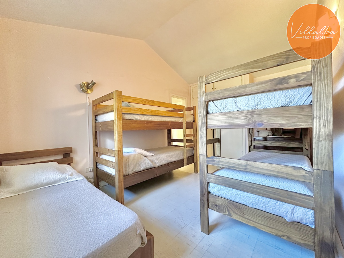 Apartamento ID.3537 - Venta Casa 6 dormitorios Mansa Punta del Este