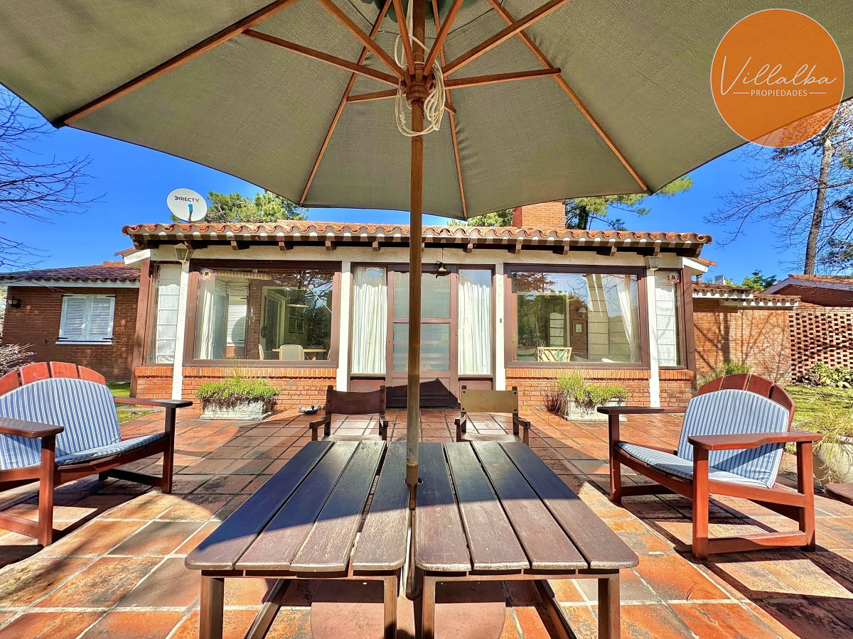 Apartamento ID.3537 - Venta Casa 6 dormitorios Mansa Punta del Este