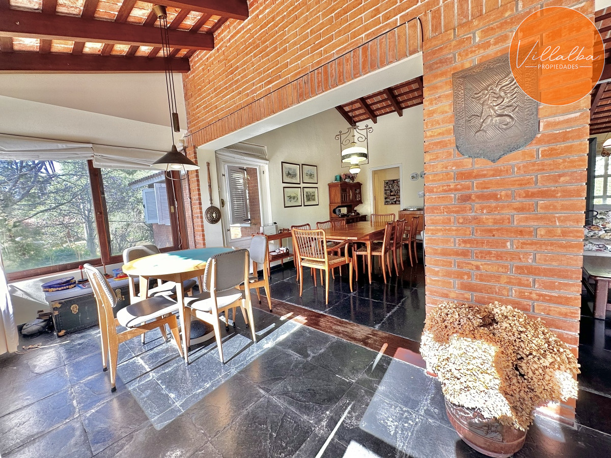 Apartamento ID.3537 - Venta Casa 6 dormitorios Mansa Punta del Este