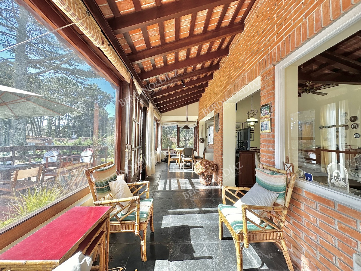 Casa ID.2929 - Venta Casa 6 dormitorios Mansa Punta del Este