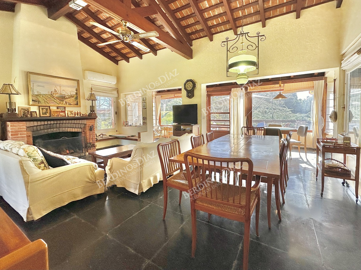 Casa ID.2929 - Venta Casa 6 dormitorios Mansa Punta del Este