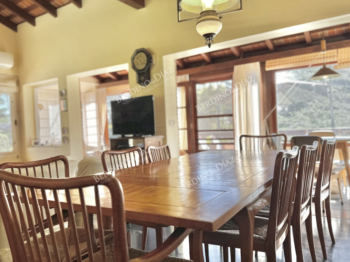 Casa ID.2929 - Venta Casa 6 dormitorios Mansa Punta del Este
