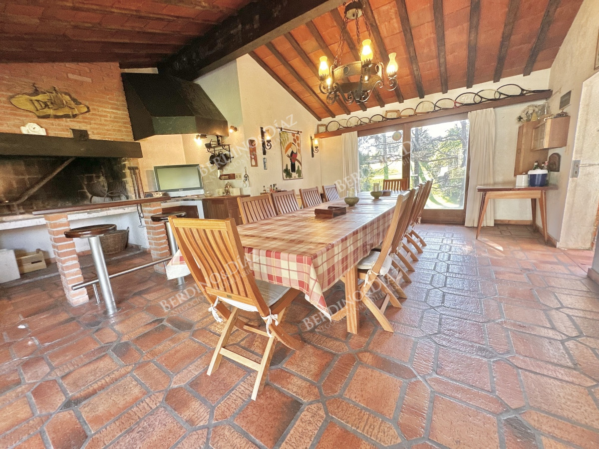 Casa ID.2929 - Venta Casa 6 dormitorios Mansa Punta del Este