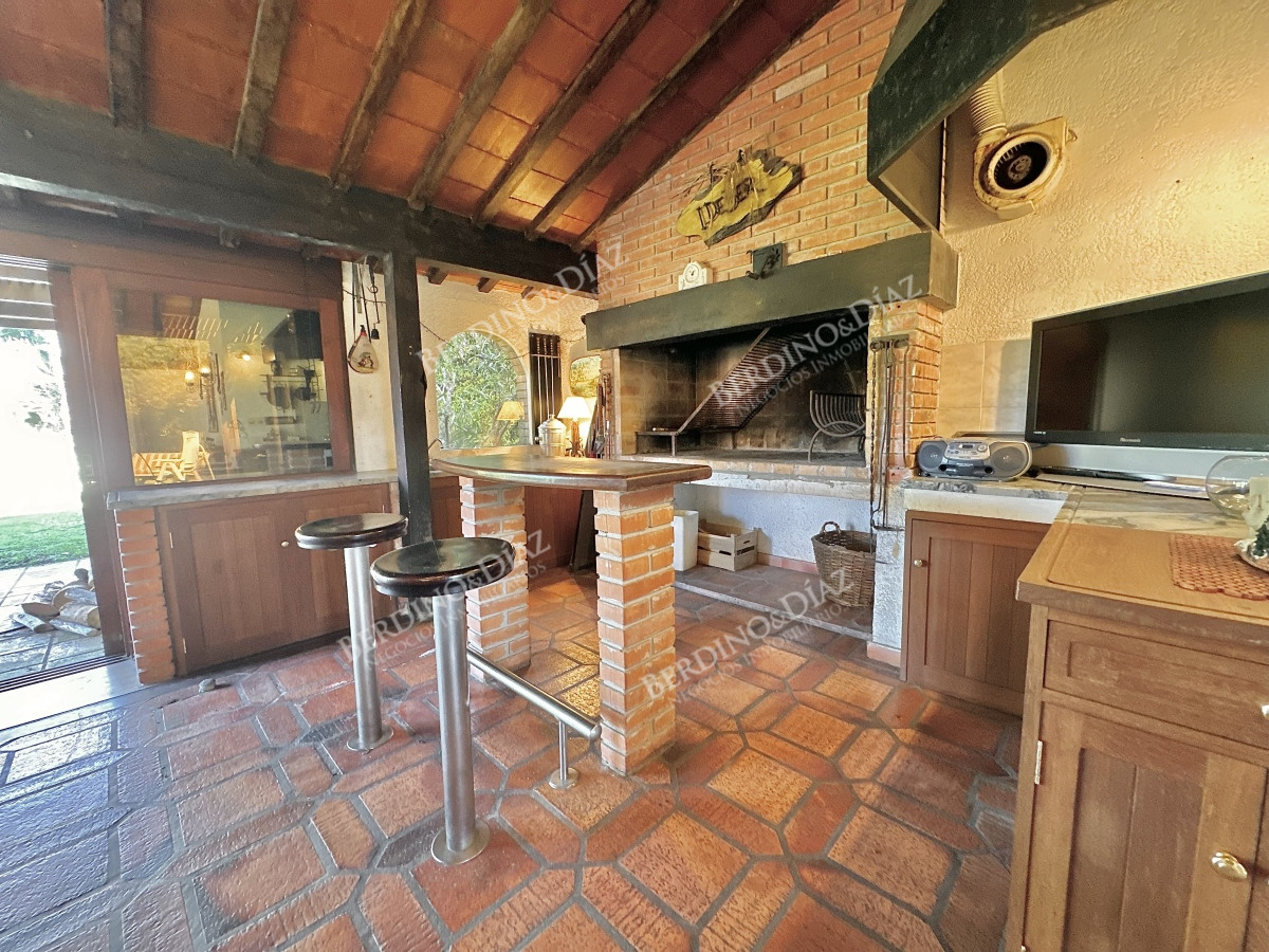 Casa ID.2929 - Venta Casa 6 dormitorios Mansa Punta del Este