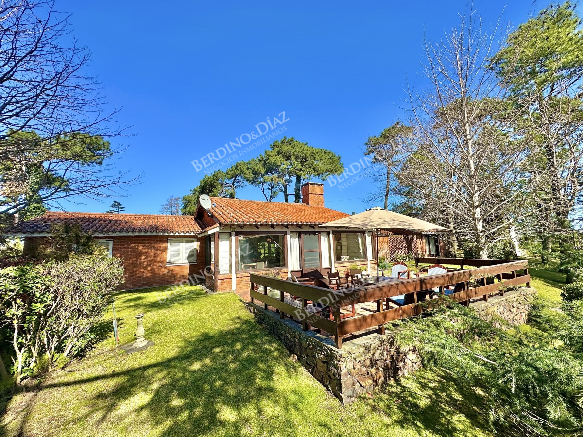 Casa ID.2929 - Venta Casa 6 dormitorios Mansa Punta del Este