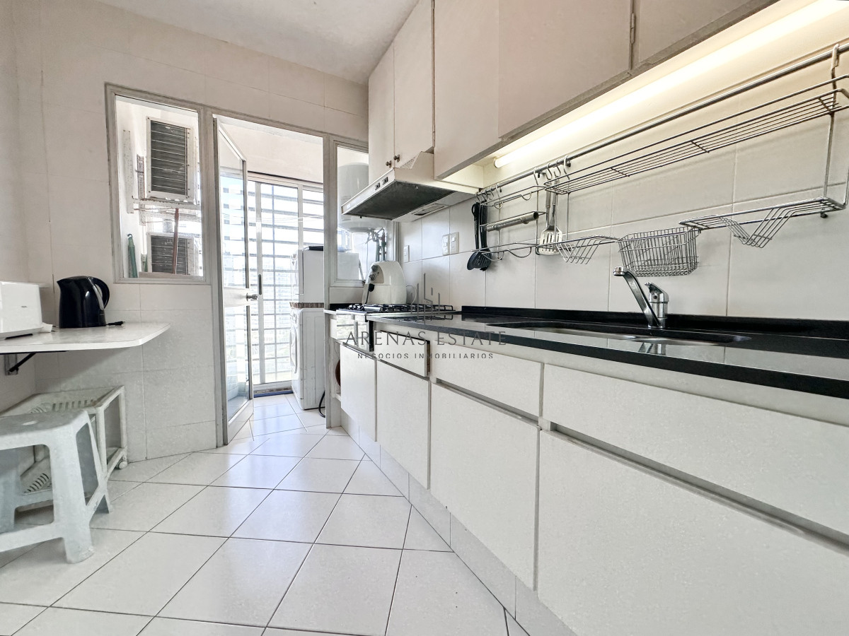 Apartamento ID.4114 - Venta Apartamento 2 dormitorios Punta del Este Brava piso alto