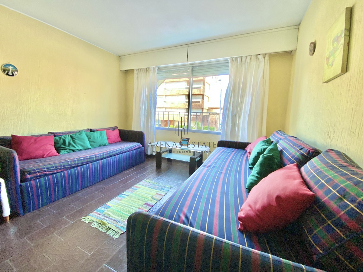 Apartamento ID.3835 - VENTA, Monoambiente, Península, Punta del Este, Uruguay