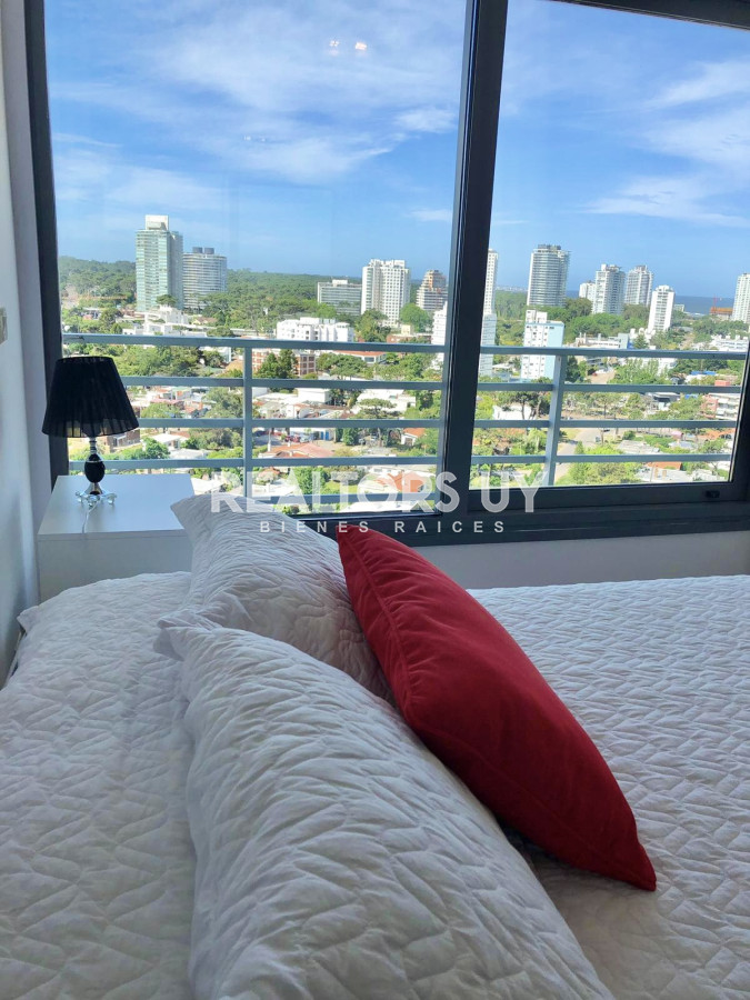 Apartamento ID.198 - Apartamento a pasos del mar y hotel Conrad Enjoy, Punta del Este