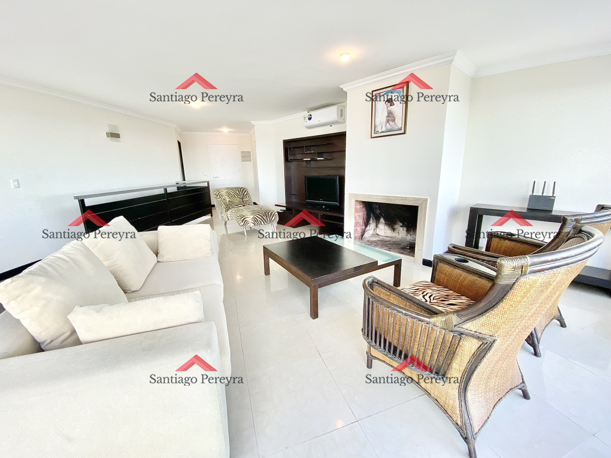 Apartamento ID.7234 - Apartamento frente a playa mansa, espectacular!! 