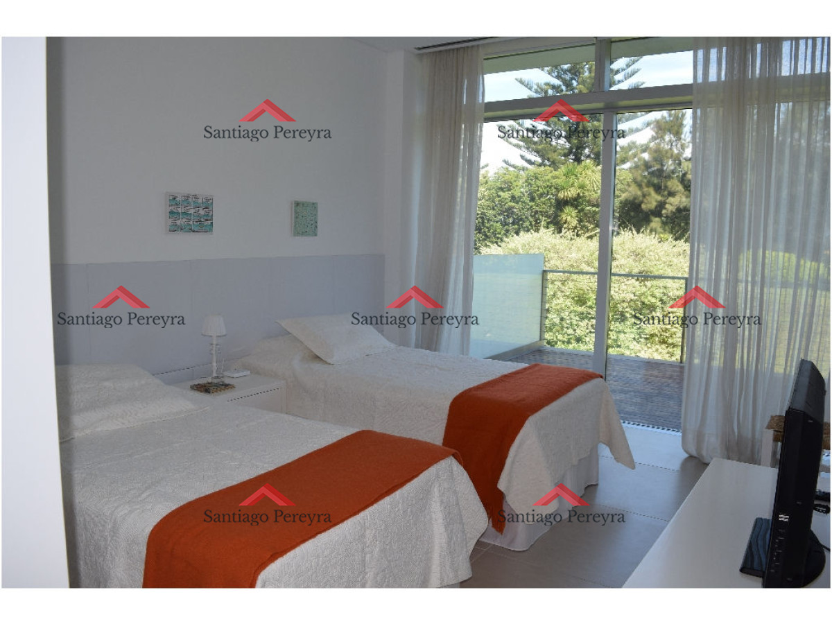 Apartamento ID.12957 - Apartamento en Brava, 3 dormitorios *