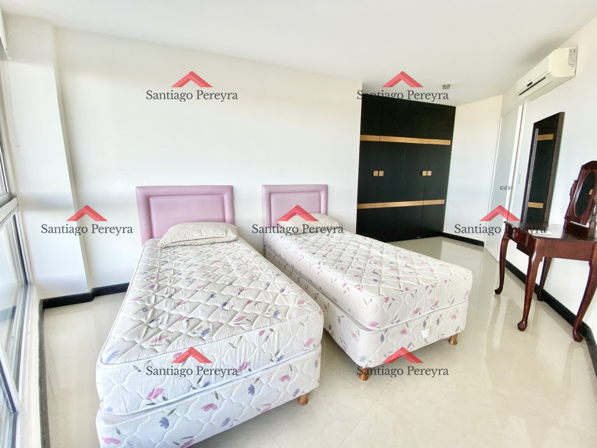 Apartamento ID.7234 - Apartamento frente a playa mansa, espectacular!! 