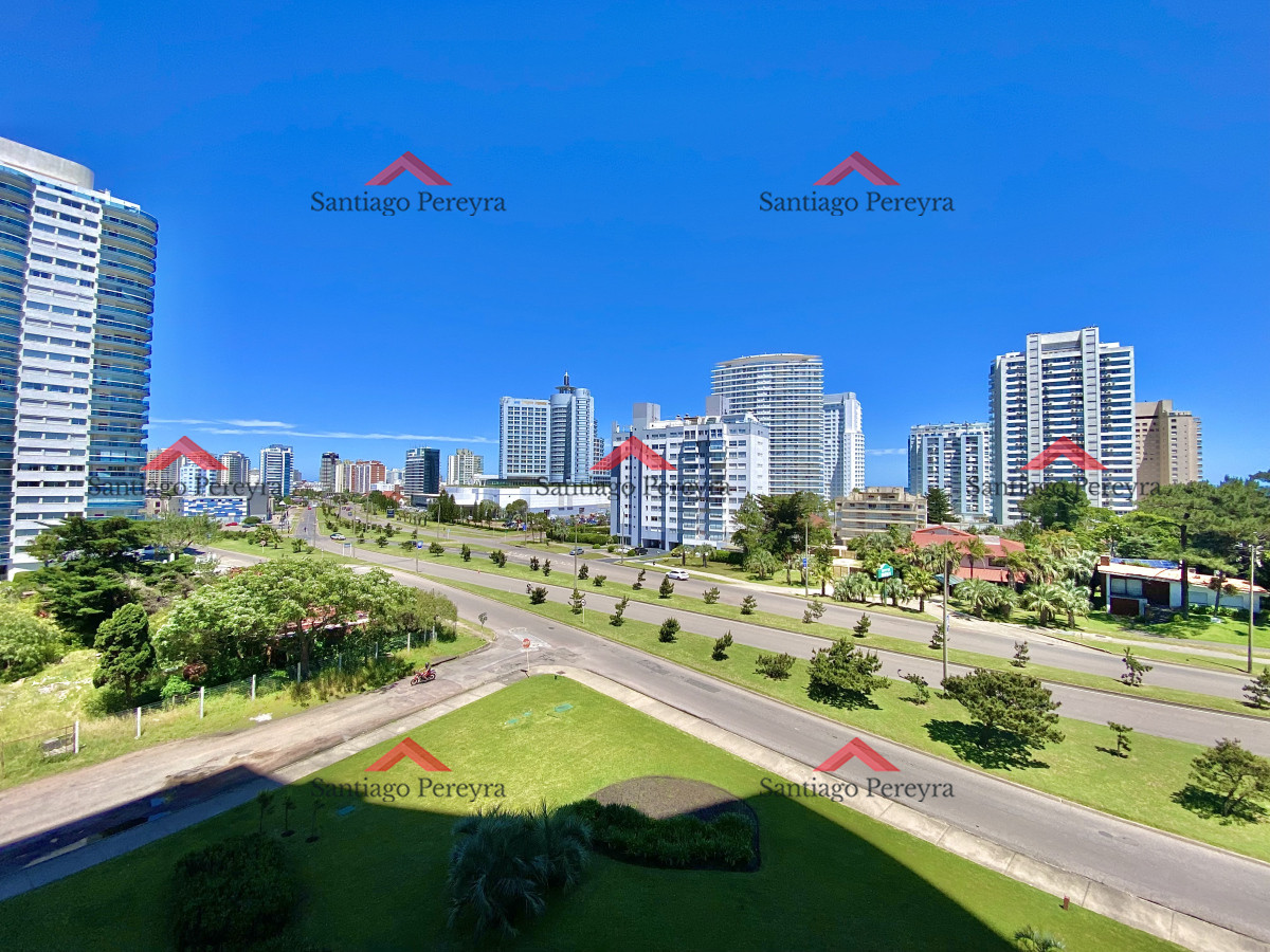 Apartamento ID.7439 - a pasos de la Mansa! 