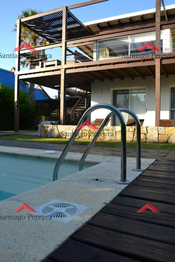 Casa ID.7351 - Casa en Punta Piedras, 5 dormitorios *