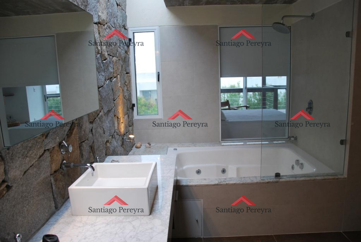 Casa ID.7351 - Casa en Punta Piedras, 5 dormitorios *