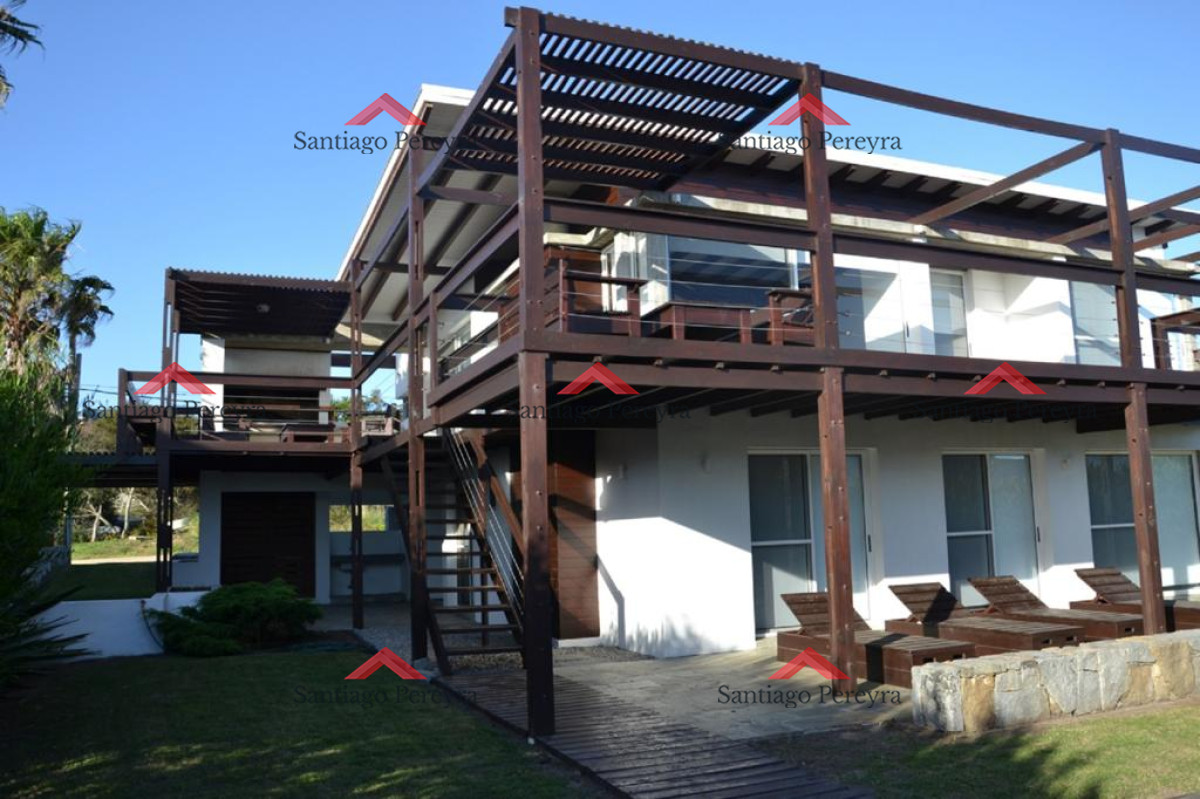 Casa ID.7351 - Casa en Punta Piedras, 5 dormitorios *