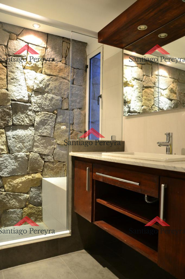 Casa ID.7351 - Casa en Punta Piedras, 5 dormitorios *