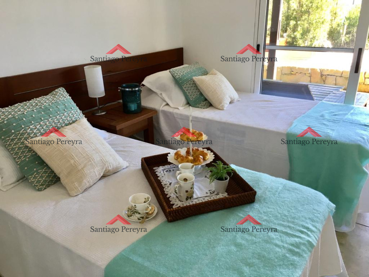 Casa ID.7351 - Casa en Punta Piedras, 5 dormitorios *