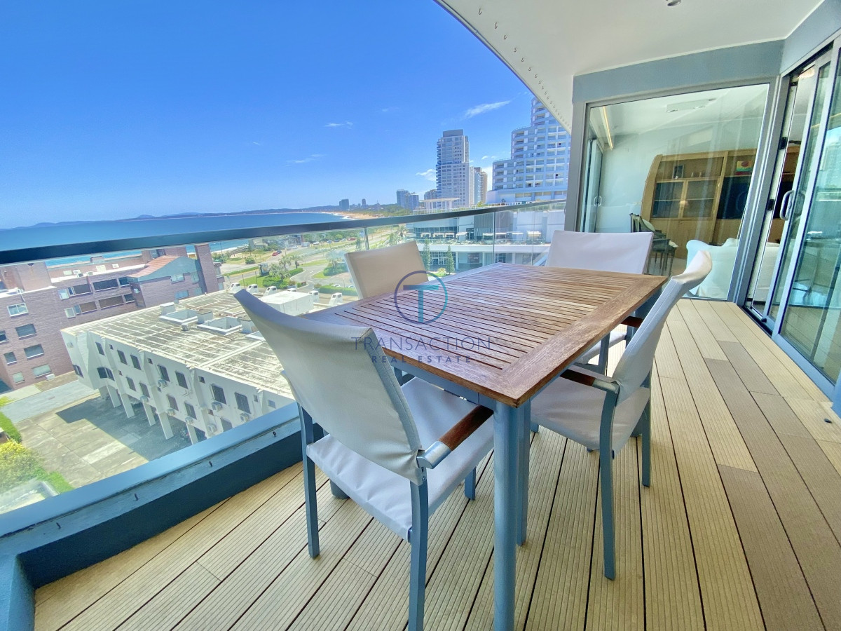 Apartamento ID.1311/Venta,-3-Dormitorios-en-Playa-Mansa-con-Vista-al-Mar - Alquiler 2 dormitorios y dependencia , Mansa Punta del Este