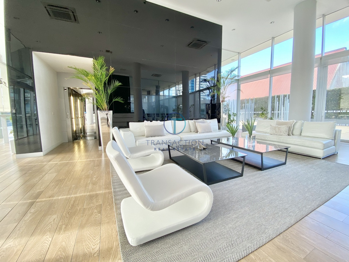 Apartamento ID.1311/Venta,-3-Dormitorios-en-Playa-Mansa-con-Vista-al-Mar - Alquiler 2 dormitorios y dependencia , Mansa Punta del Este