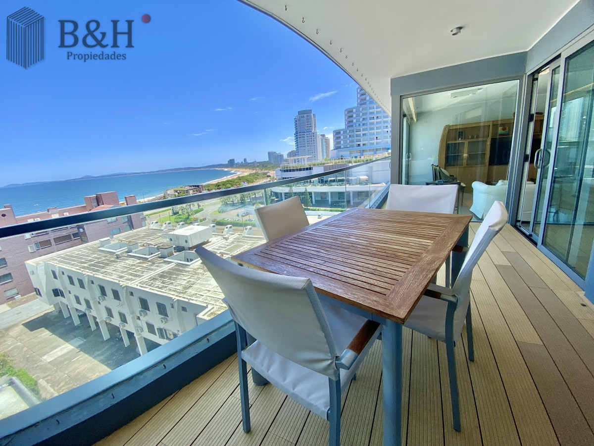 Apartamento ID.3382 - Apartamento Alquiler 2 dormitorios y dependencia de servicio Mansa Punta del Este