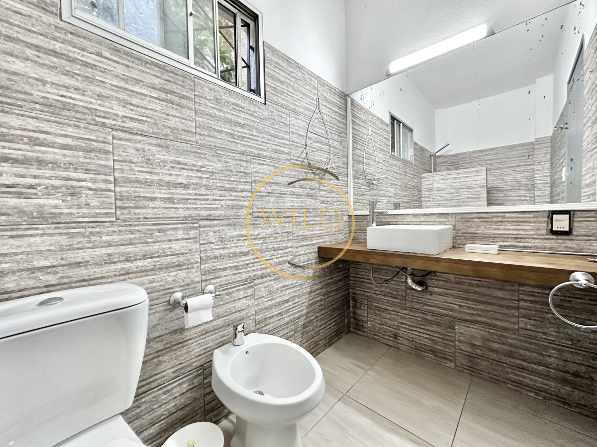 Casa ID.2579 - Casa Venta 5 dormitorios Cantegril Punta del Este