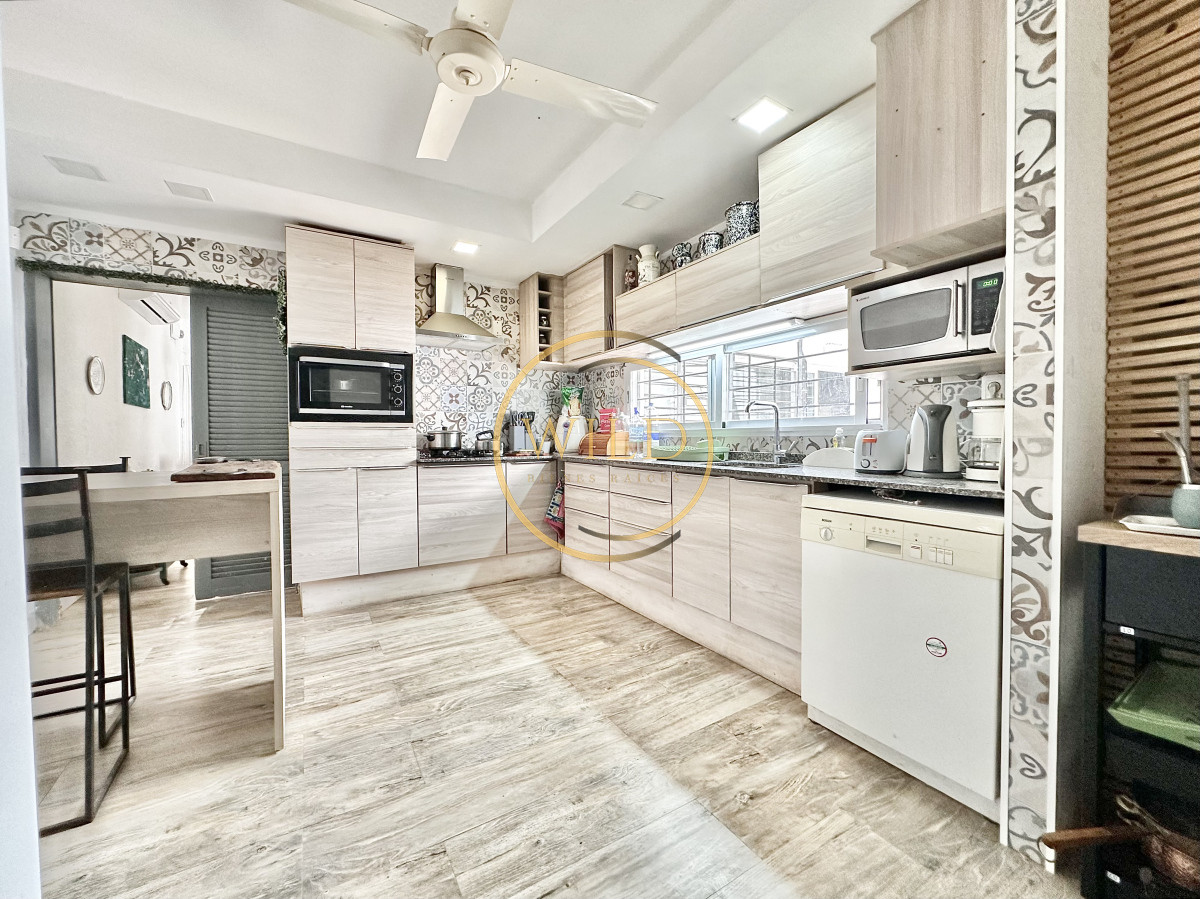 Casa ID.2579 - Casa Venta 5 dormitorios Cantegril Punta del Este