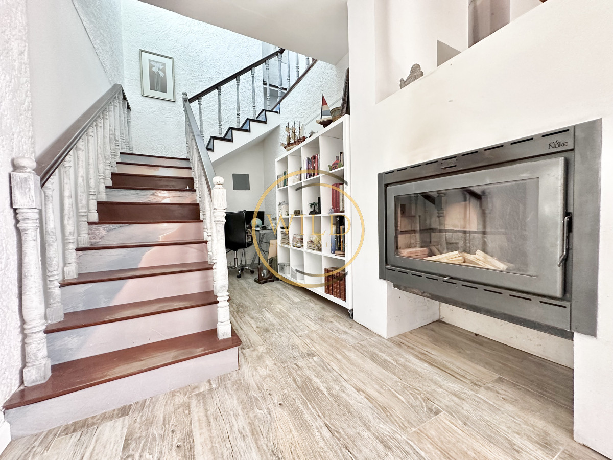 Casa ID.2579 - Casa Venta 5 dormitorios Cantegril Punta del Este