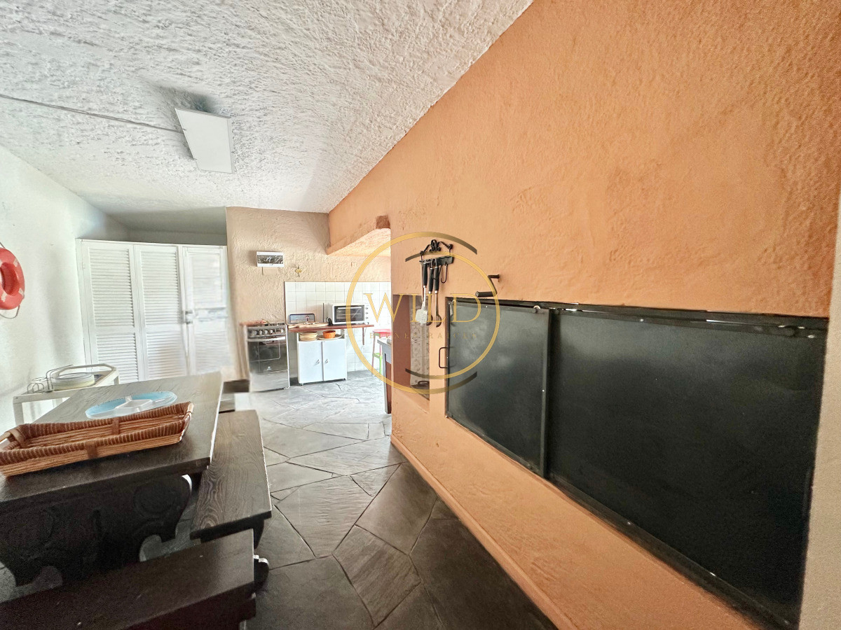 Casa ID.2579 - Casa Venta 5 dormitorios Cantegril Punta del Este