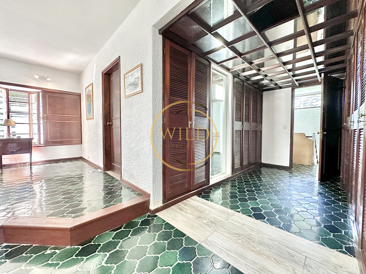 Casa ID.2579 - Casa Venta 5 dormitorios Cantegril Punta del Este