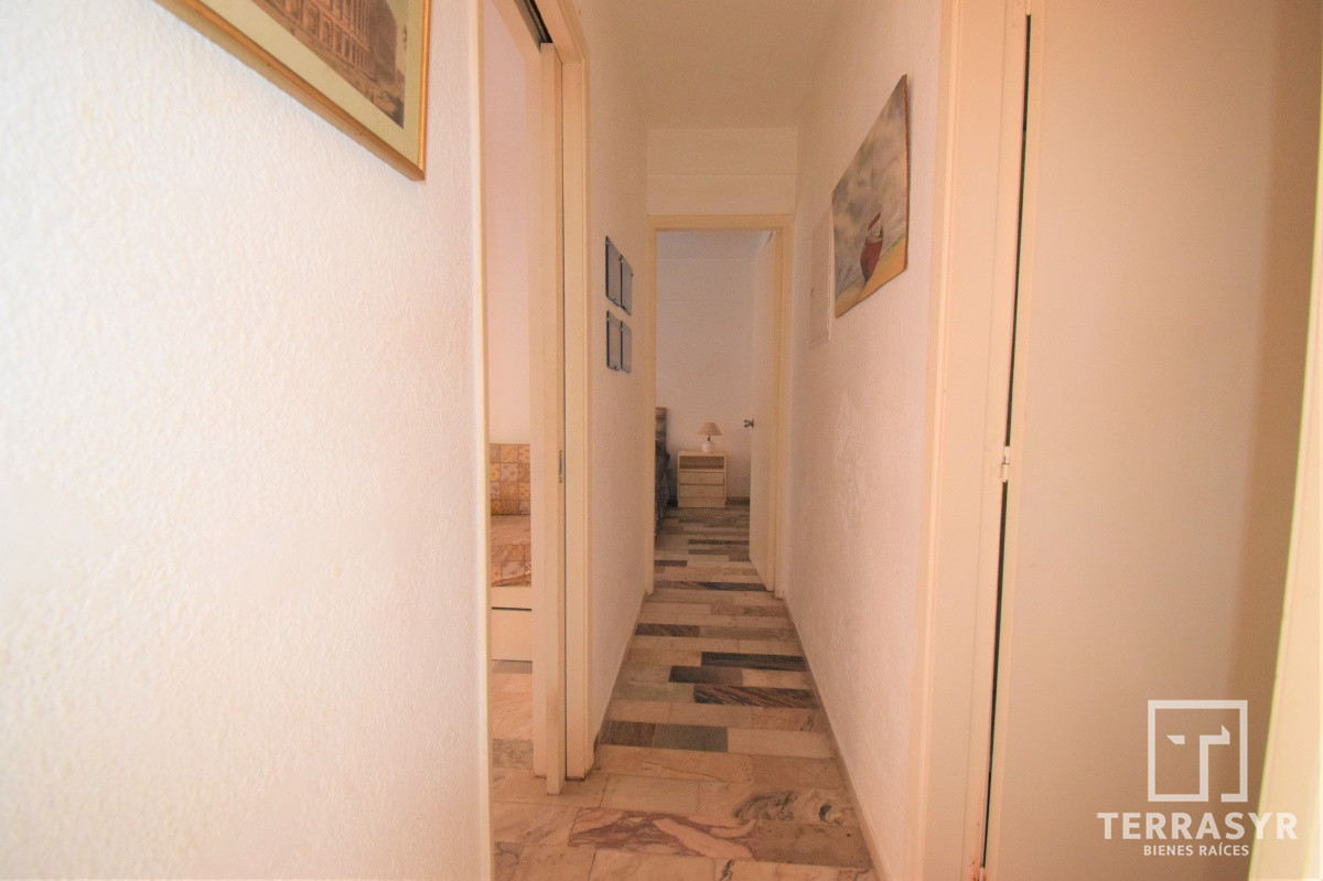 Apartamento ID.147 - VENTA, Apartamento, 2 dormitorios, Península, Punta del Este, Uruguay