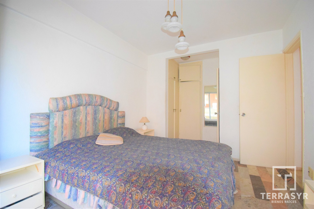 Apartamento ID.147 - VENTA, Apartamento, 2 dormitorios, Península, Punta del Este, Uruguay