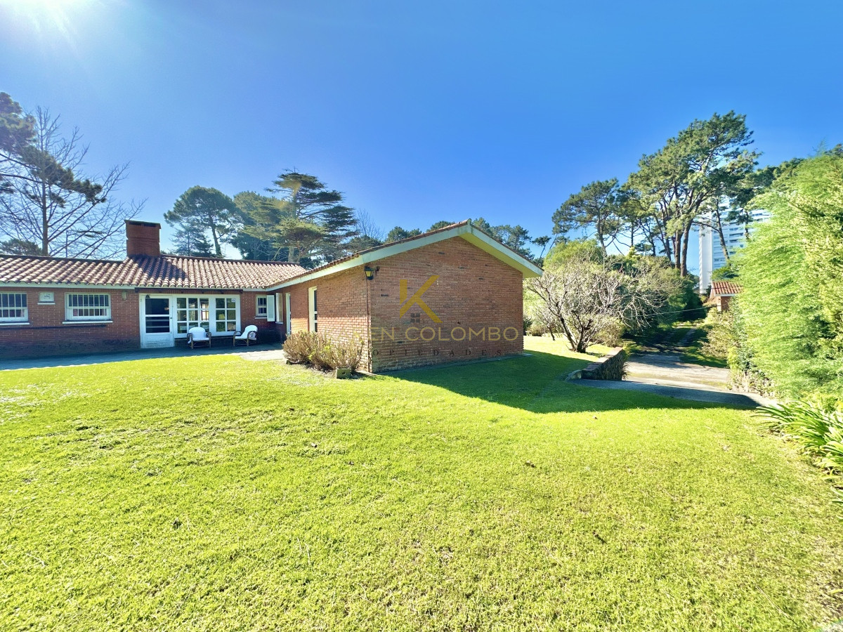 Casa ID.21094865 - Venta Casa 6 dormitorios Mansa Punta del Este