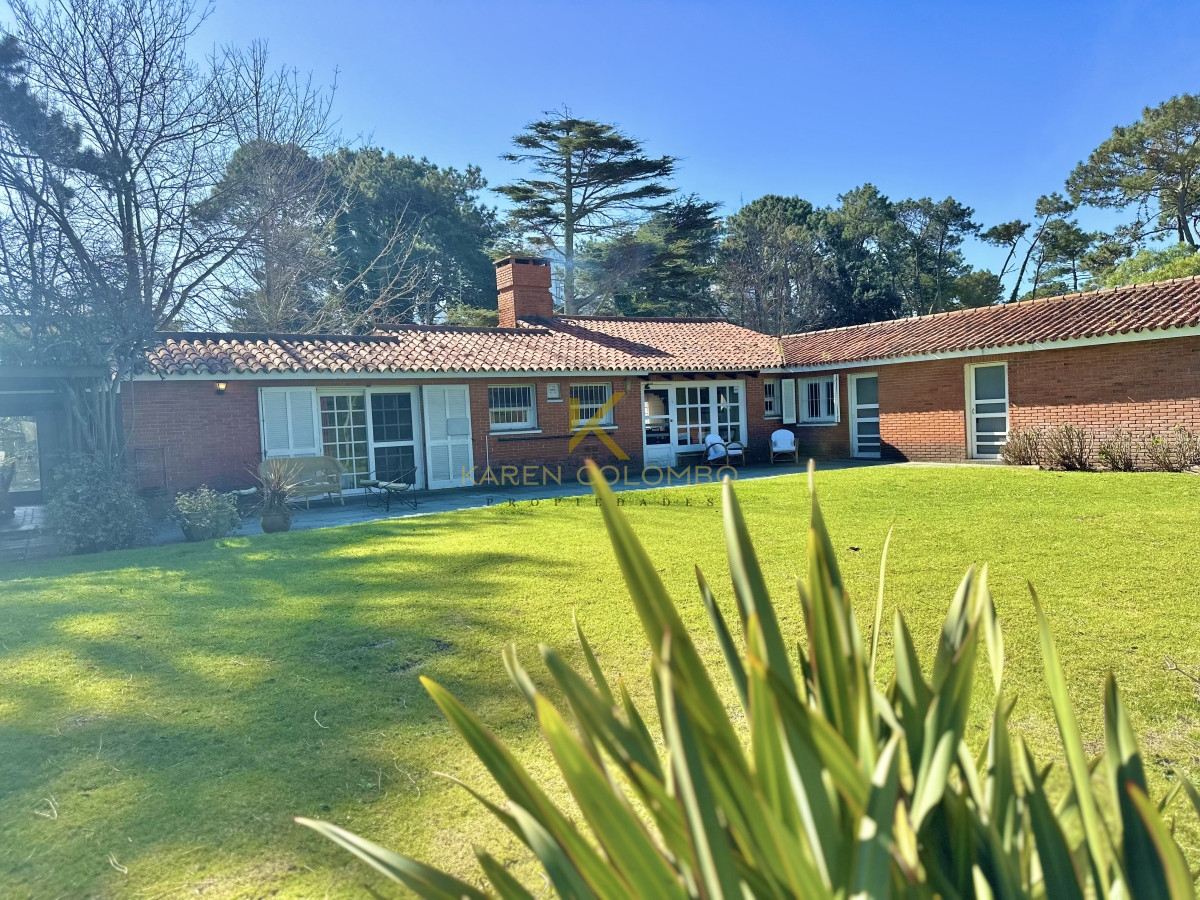 Casa ID.21094865 - Venta Casa 6 dormitorios Mansa Punta del Este