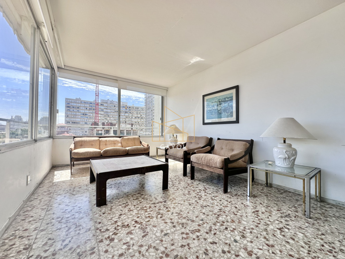 Apartamento ID.1303 - Apartamento Venta 2 dormitorios Península Punta del Este