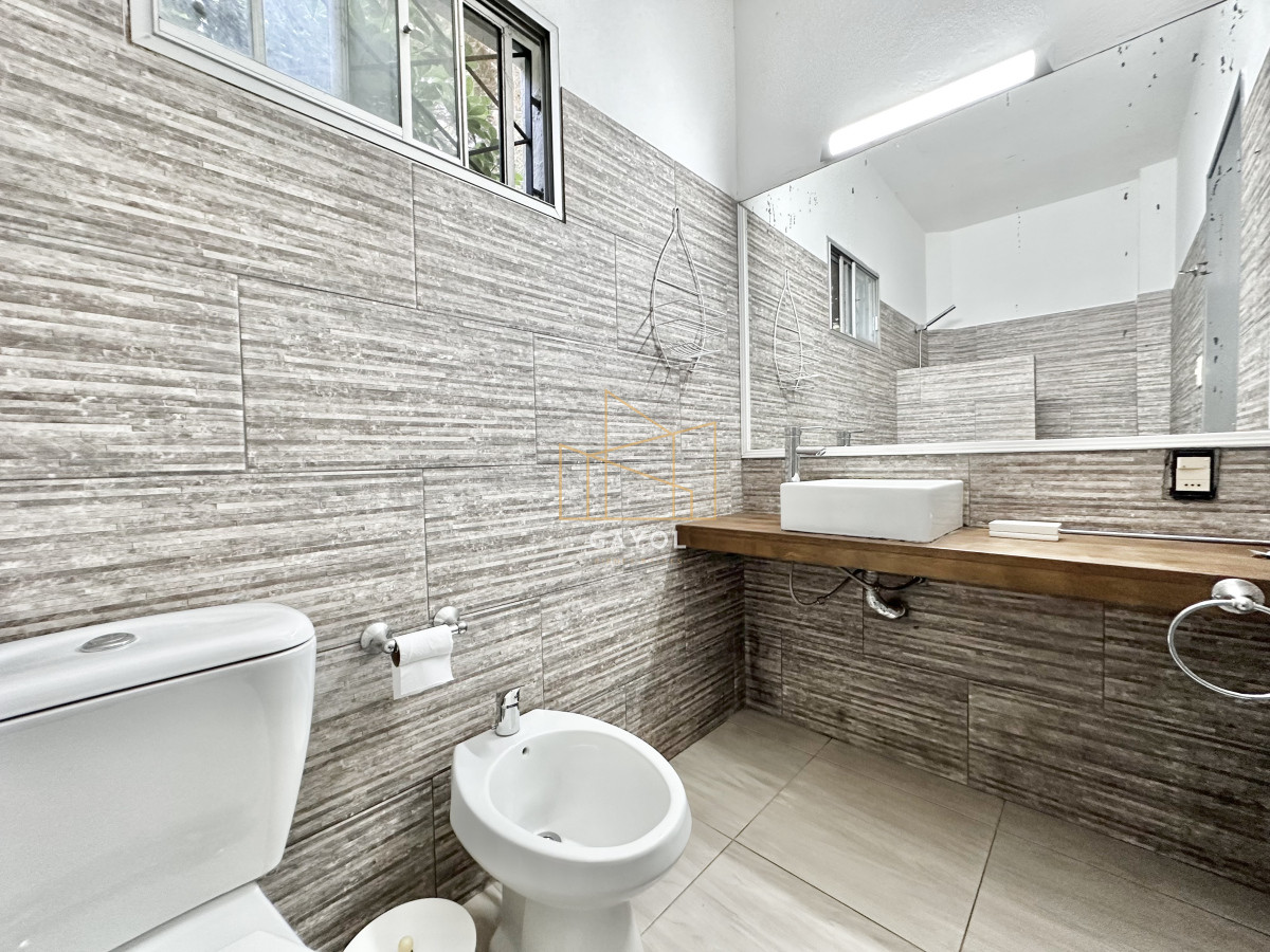 Casa ID.1026 - Casa Venta 5 dormitorios Cantegril Punta del Este