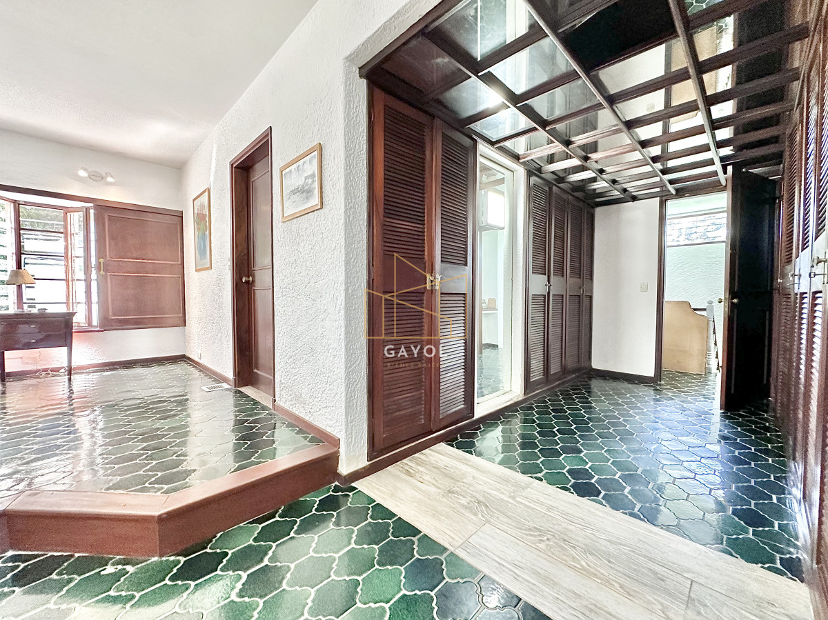 Casa ID.1026 - Casa Venta 5 dormitorios Cantegril Punta del Este