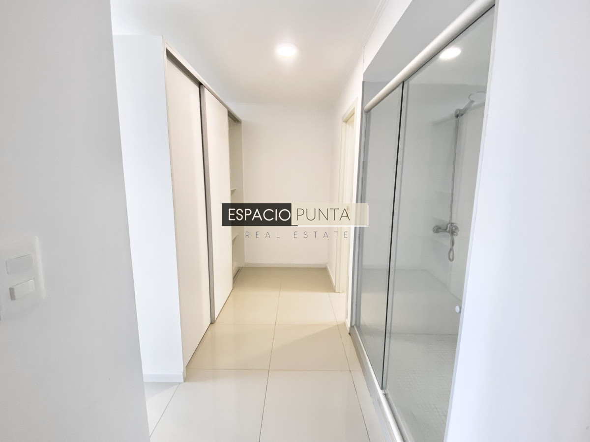 Apartamento ID.313 - Apartamento en Playa Brava, Punta del Este.