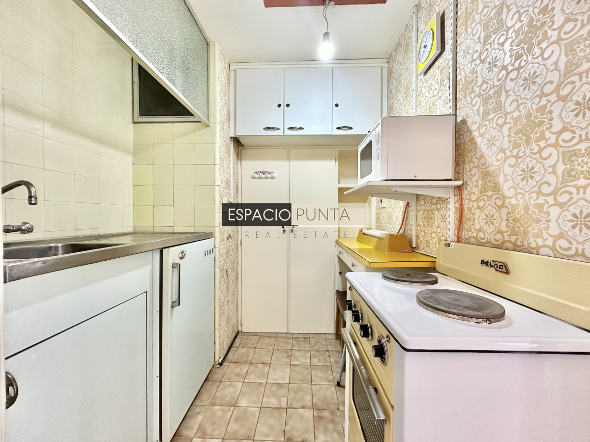 Apartamento ID.261 - VENTA, Apartamento, 1 dormitorio, Península, Punta del Este, Uruguay