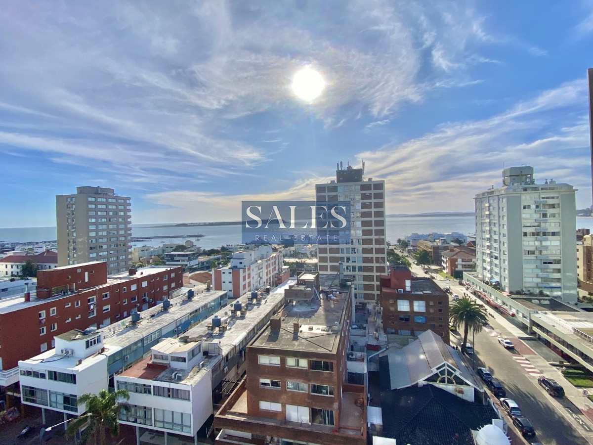 Apartamento ID.267 - VENTA, Apartamento, 2 dormitorios y garaje, Punta del Este, Uruguay