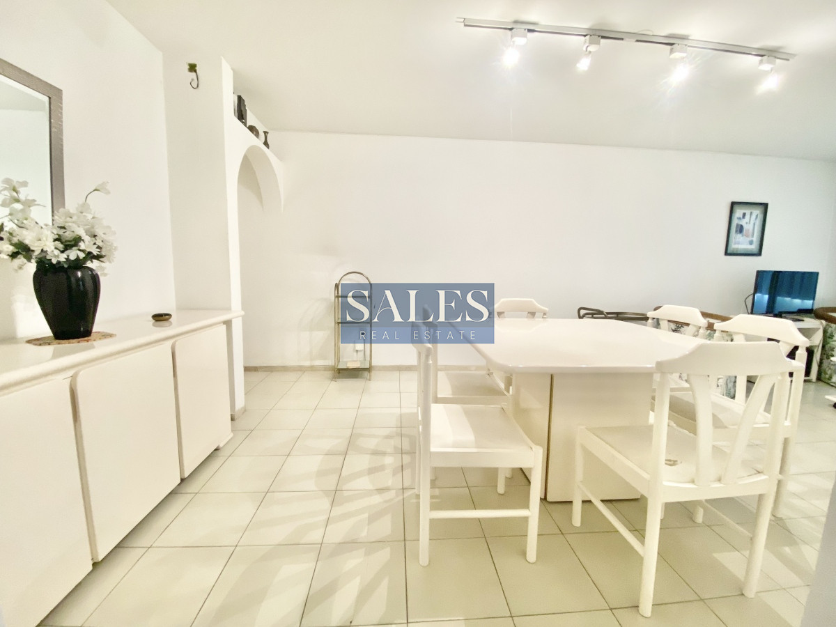 Apartamento ID.267 - VENTA, Apartamento, 2 dormitorios y garaje, Punta del Este, Uruguay