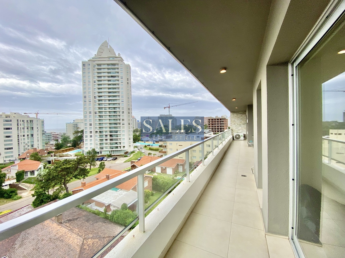 Apartamento ID.686 - Apartamento en Playa Brava, Punta del Este.